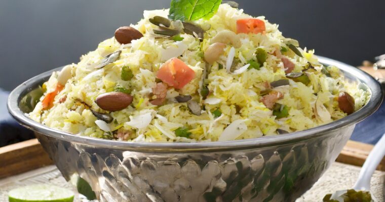How to Make Kanda Poha | A Traditional Maharashtrian Breakfast Dish